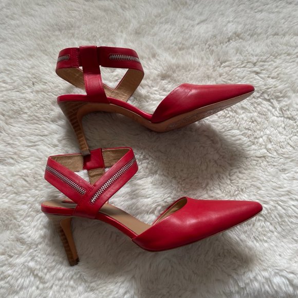 Fugitive By Francesco Rossi Red Leather Zipper Ankle Strap Point Toe Heels Pumps - Picture 3 of 5